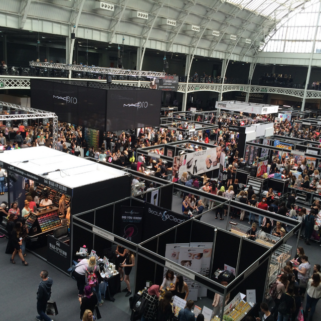 How much do companies spend on trade shows?